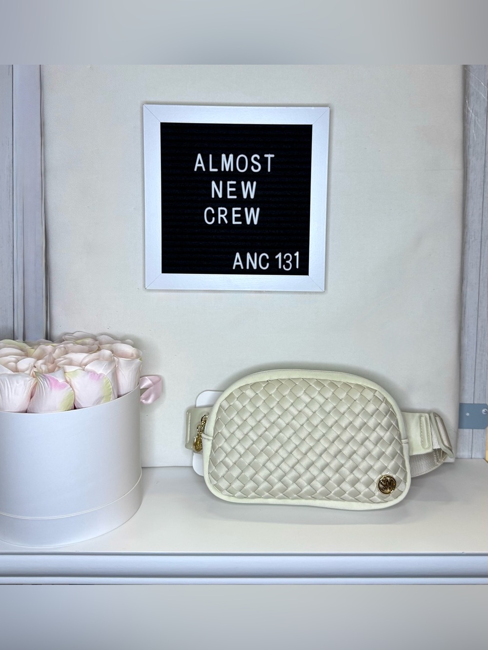 Steve Madden White Quilted Belt Bag Crossbody Gold Hardware Y2K Chic 🤍✨